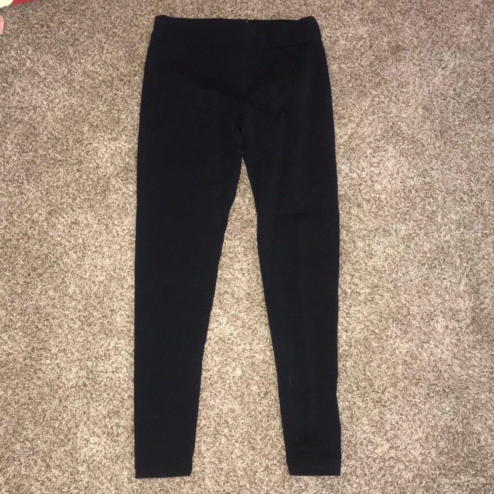 Black leggings